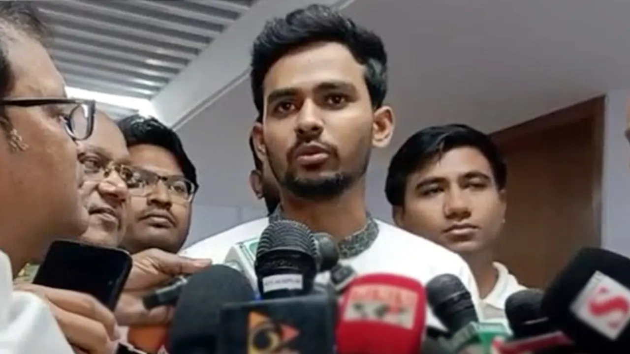 নির্বাচন করার বিষয়ে সিদ্ধান্ত জানালেন উপদেষ্টা আসিফ