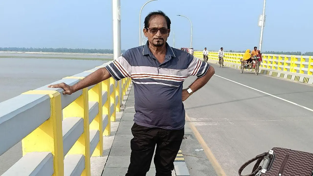 অবৈধভাবে জন্মনিবন্ধন করায় ইউপি চেয়ারম্যান বরখাস্ত