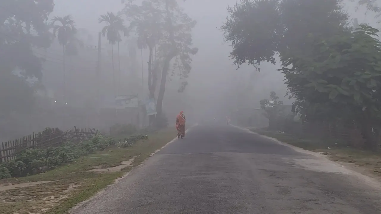 তেঁতুলিয়ায় বাড়ছে শীতের তীব্রতা, তাপমাত্রা ১৪ ডিগ্রিতে