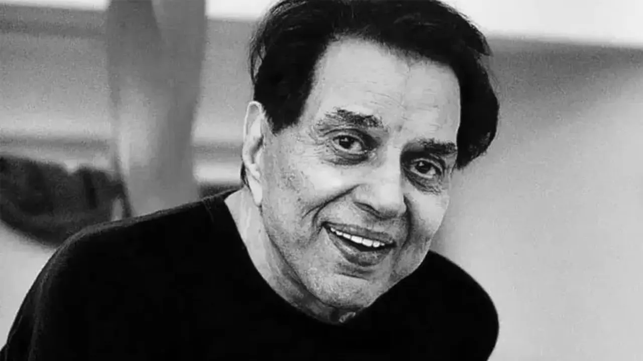 চিরনিদ্রার দেশে ধর্মেন্দ্র