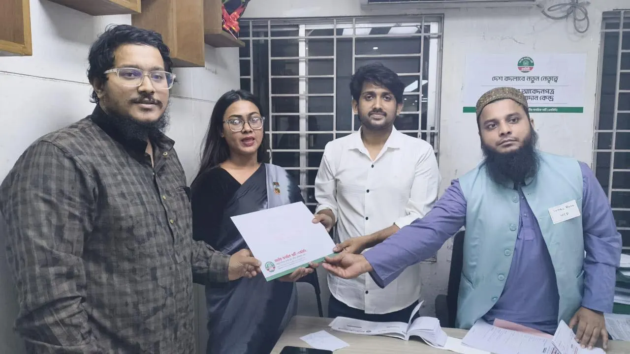 আমীর খসরুর আসনে লড়বেন এনসিপি নেতা যুবরাজ 