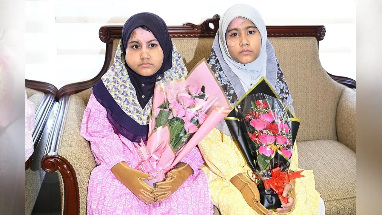 তিন মাস পর বাসায় ফিরেছে মাইলস্টোন ট্র্যাজেডির যমজ দুইবোন