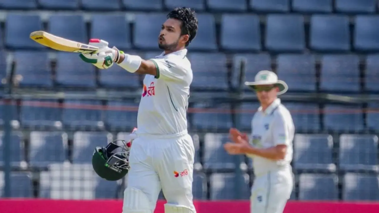 ৩০১ রানের লিড নিয়ে ইনিংস ঘোষণা, রেকর্ডে ভাসছে বাংলাদেশ