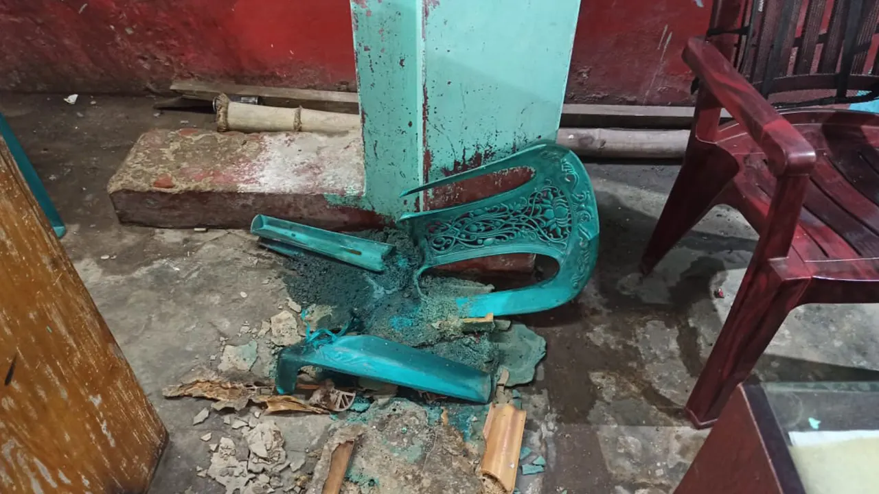 খুলনা সাব-রেজিস্ট্রি অফিসে আগুন