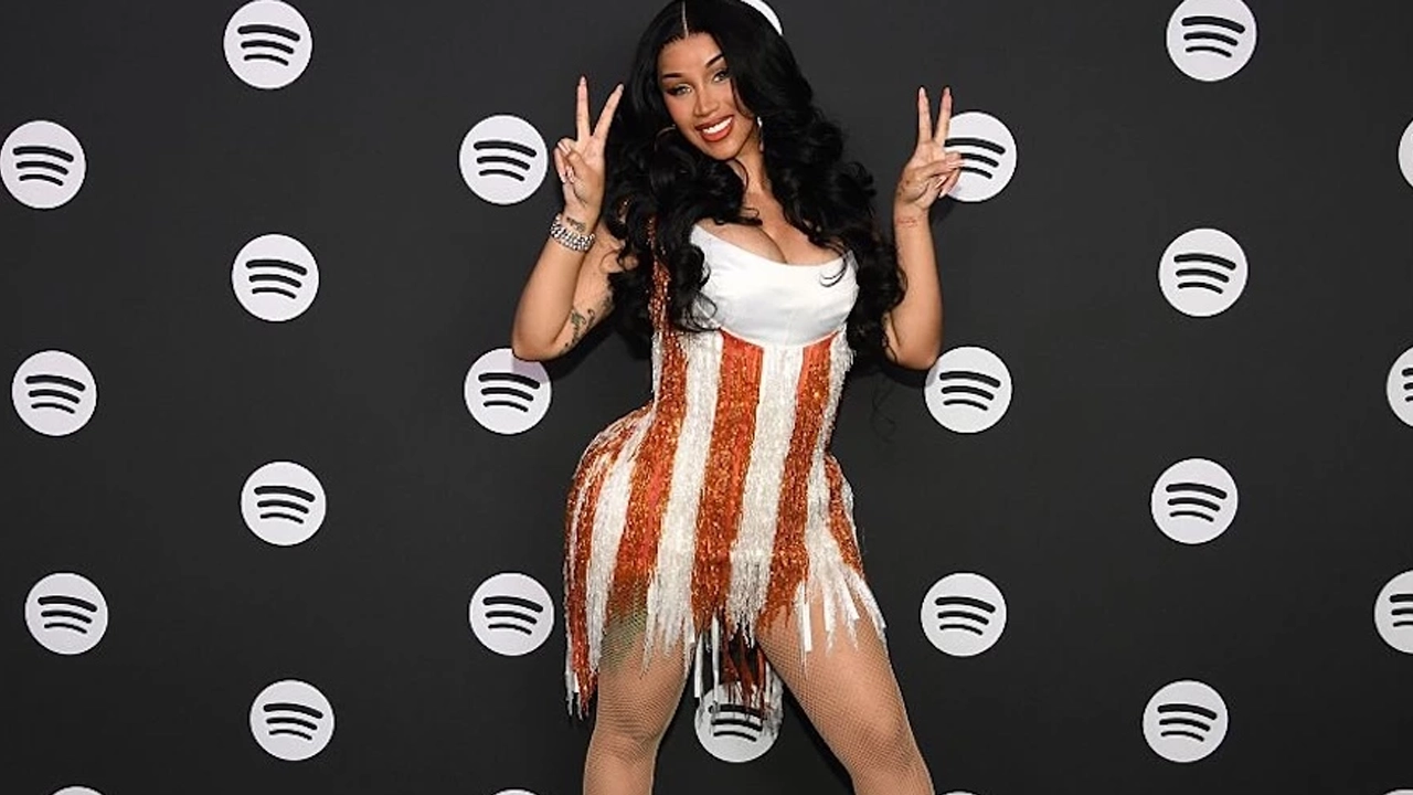 কার্ডি বি I ছবি : সংগৃহীত