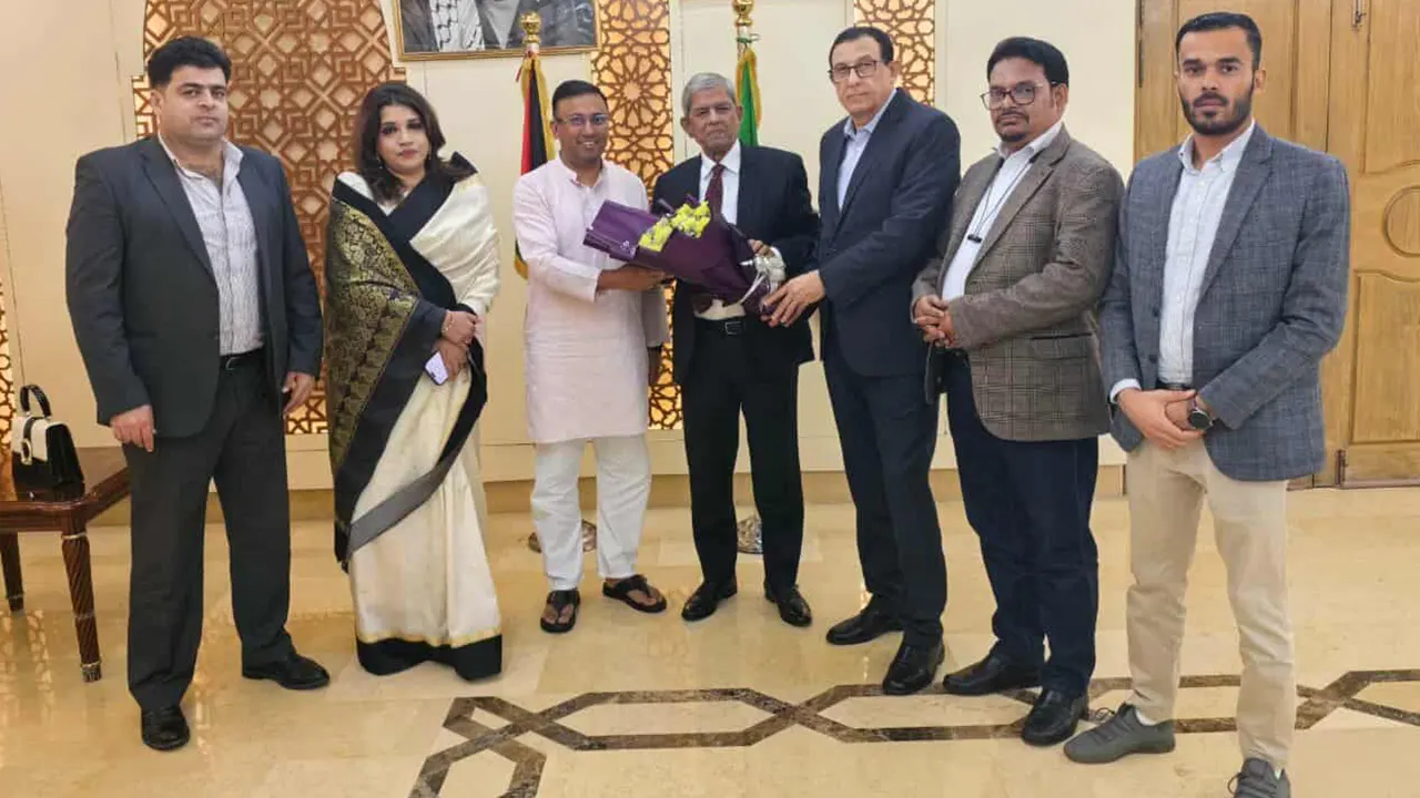 ঢাকায় নিযুক্ত ফিলিস্তিনের রাষ্ট্রদূত ইউসুফ এস ওয়াই রামাদানের আমন্ত্রণে নৈশভোজে অংশ নিয়েছেন বিএনপি নেতারা। ছবি : কালবেলা