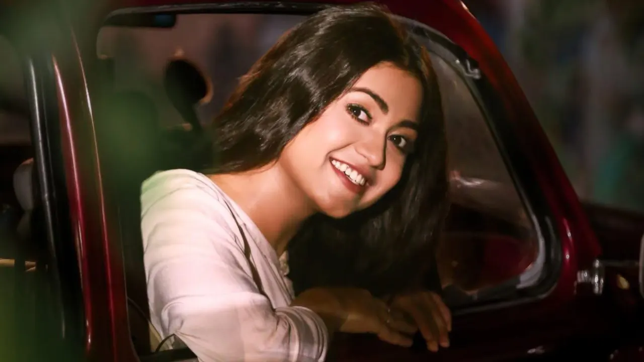 অলংকারে মুগ্ধ দর্শক