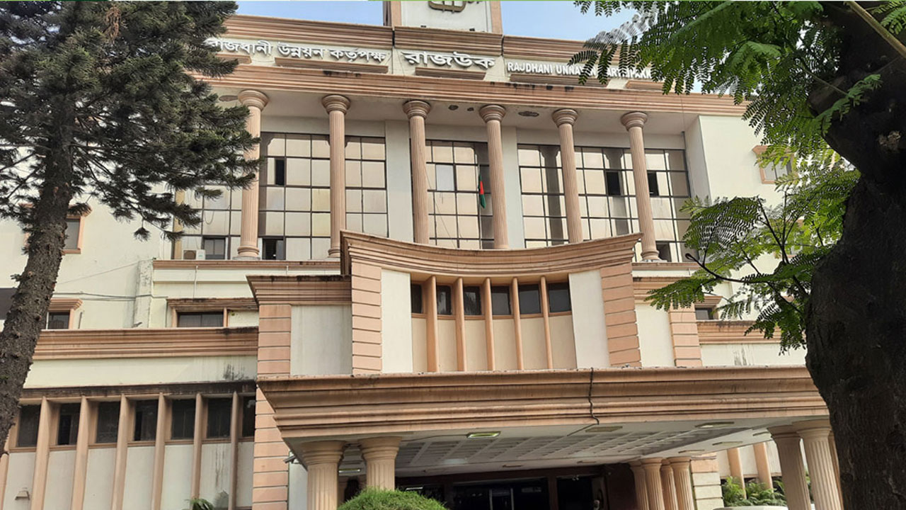 ঝুঁকিপূর্ণ ভবন চিহ্নিত করে দায় সেরেছে রাজউক