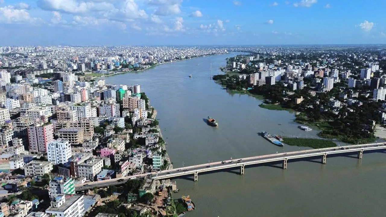 এক লাফে বিশ্বের দ্বিতীয় বৃহৎ শহরে উঠে এলো ঢাকা