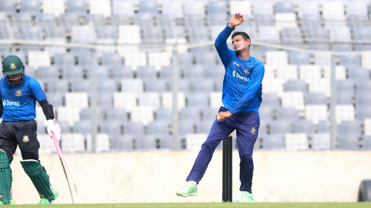 নাসুমের দরকার আর ১ উইকেট