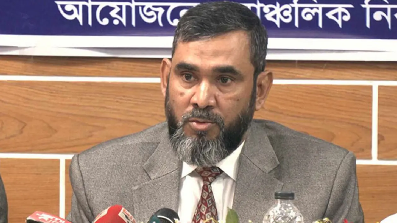 দেশের স্বার্থে একটা ভালো নির্বাচনের বিকল্প নেই : ইসি সানাউল্লাহ