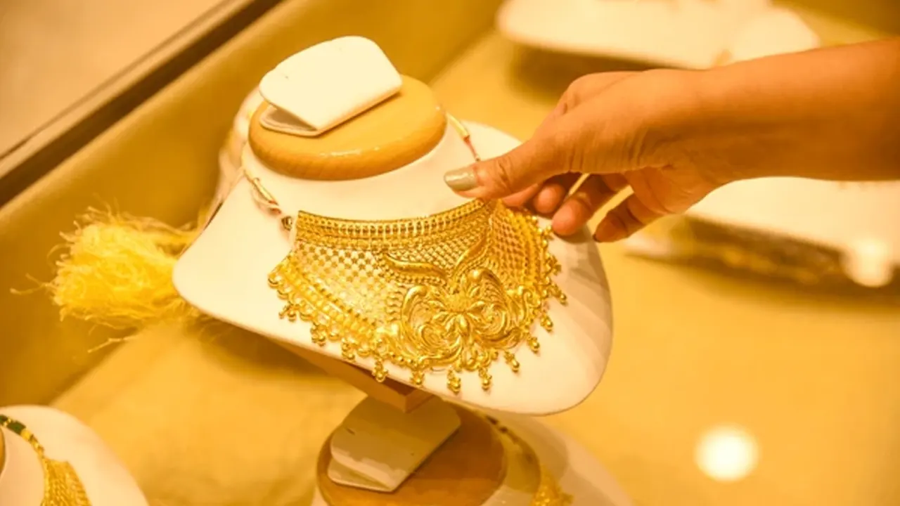 সাজিয়ে রাখা স্বর্ণালংকার। ছবি : সংগৃহীত