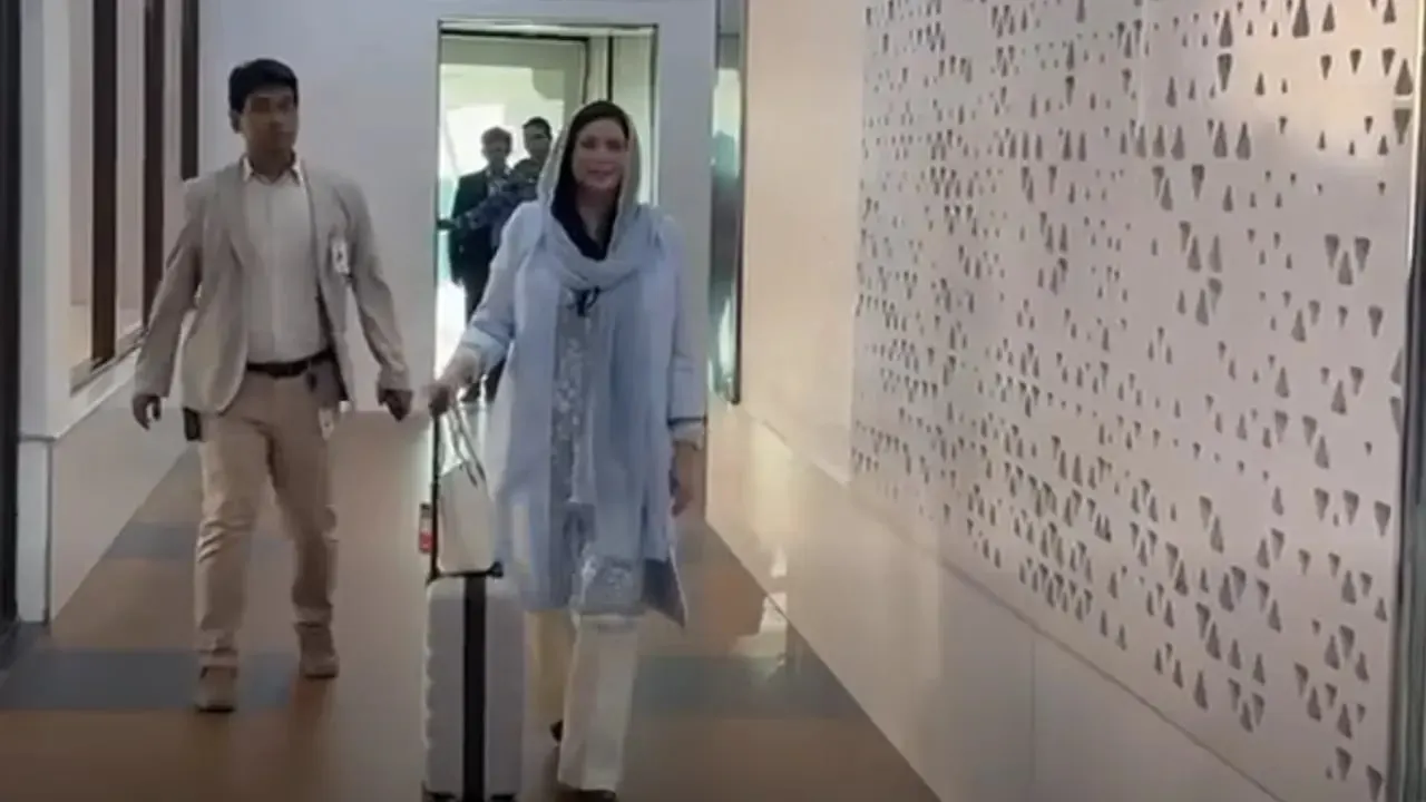 ঢাকায় পৌঁছেছেন জুবাইদা রহমান