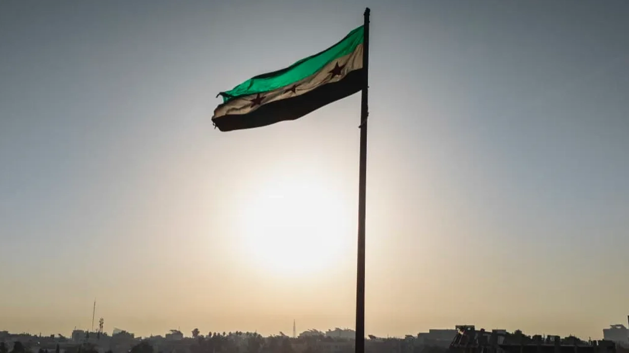 সিরিয়ার ওপর নিষেধাজ্ঞা কমাচ্ছে যুক্তরাষ্ট্র   