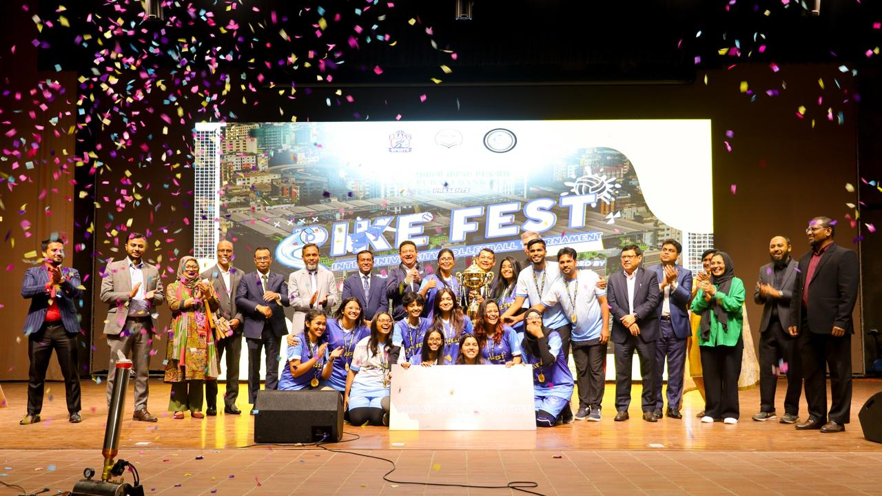 ‘স্পাইক ফেস্ট-২০২৫’ ভলিবল টুর্নামেন্টে চ্যাম্পিয়ন ব্র্যাক ইউনিভার্সিটির মেয়েরা