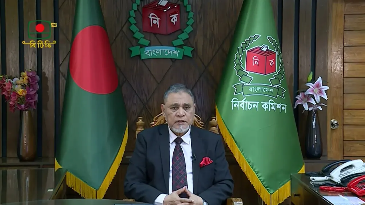 অসত্য তথ্য শেয়ার করাও শাস্তিযোগ্য অপরাধ : সিইসি