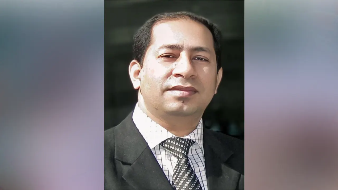 ডা. আশীষ কুমার চক্রবর্ত্তী। ছবি : সংগৃহীত