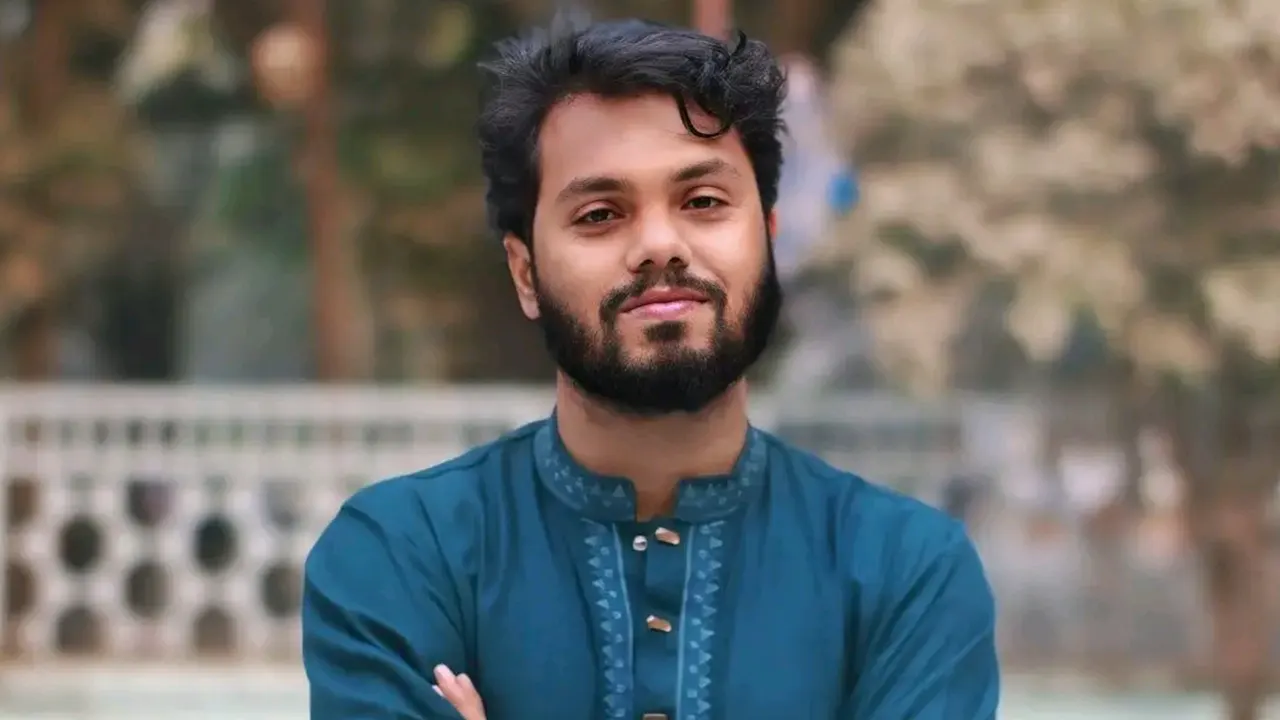 হাদির মরদেহ জন্মভূমিতে না নেওয়ায় মর্মাহত এলাকাবাসী 