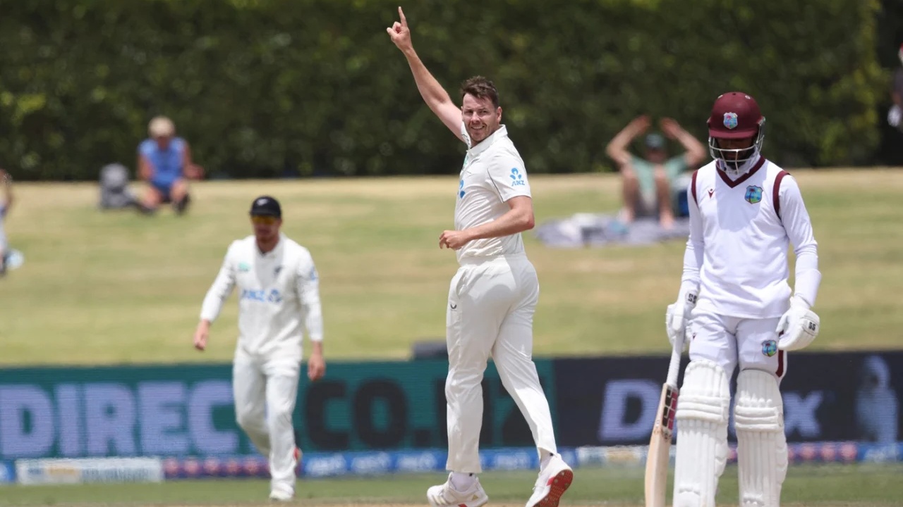 ক্যারিবীয় ইনিংসে ধস নামান জ্যাকব ডাফি। ছবি : সংগৃহীত