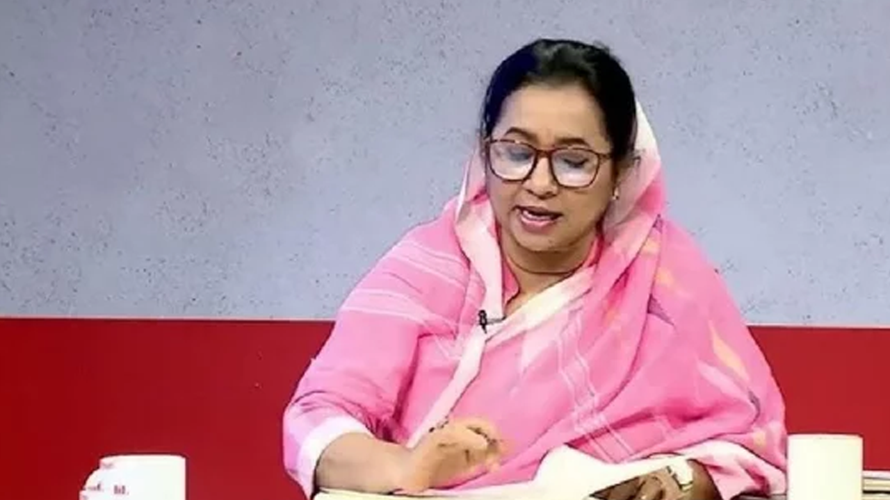 হাদিকে নিয়ে নিলুফার মনির বিতর্কিত মন্তব্য, সোশ্যাল মিডিয়া তোলপাড়