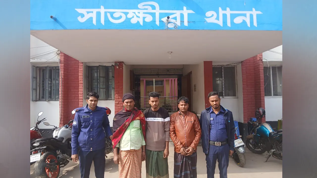 পুলিশ ফাঁড়িতে হামলা করে আসামি ছিনতাইয়ের ঘটনায় গ্রেপ্তার ৩