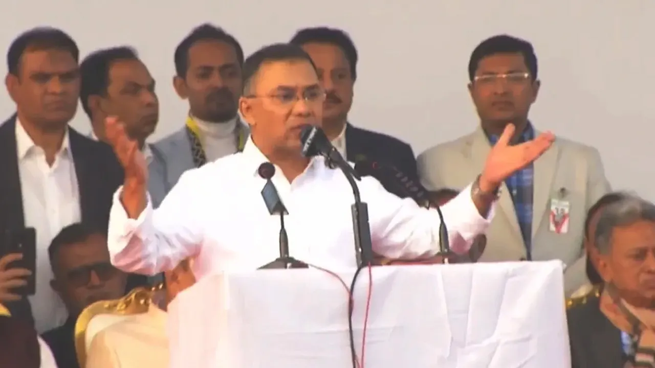 গণসংবর্ধনা মঞ্চে তারেক রহমান। ছবি : সংগৃহীত