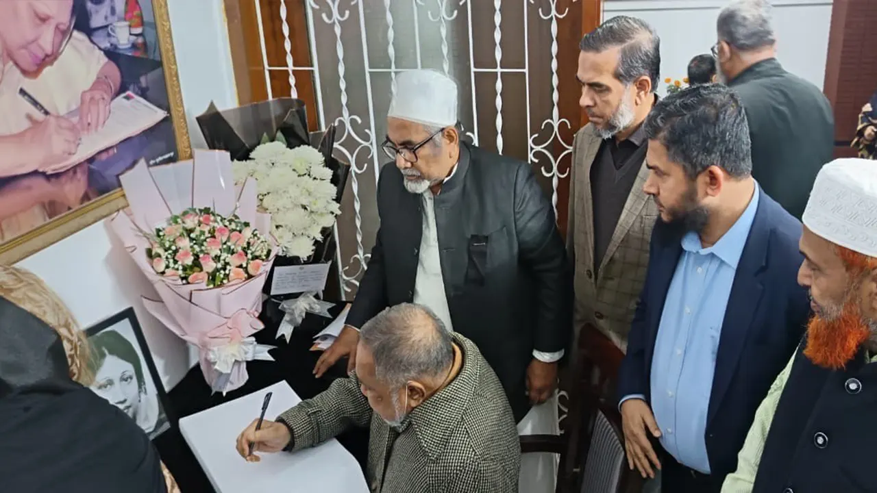 বেগম খালেদা জিয়া গণতন্ত্রের প্রতীক : ডা. তাহের