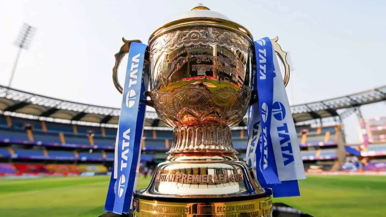 নারী আইপিএলের ট্রফি। ছবি : সংগৃহীত