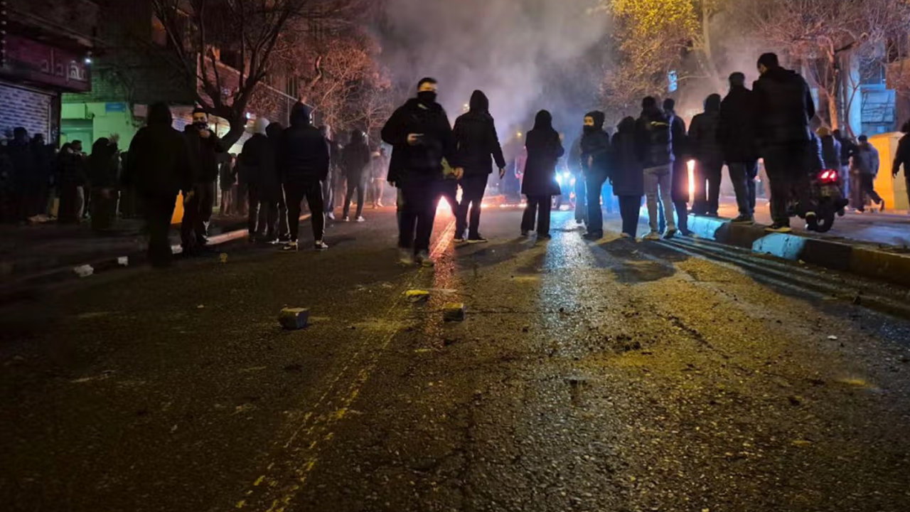 ইরানে বিক্ষোভ দমনে বিদেশি মিলিশিয়া মোতায়েনের অভিযোগ