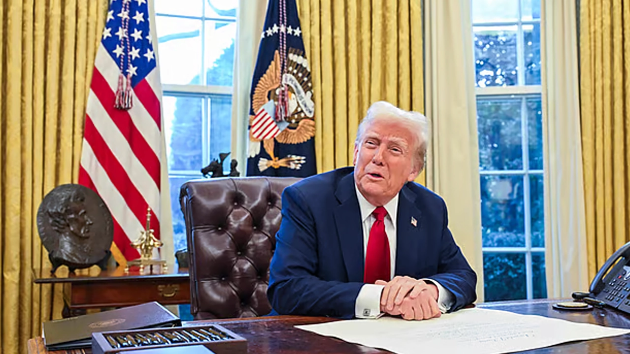 ইরানের নেতারা ফোন করেছেন, তারা বৈঠকে বসতে চায় : ট্রাম্প