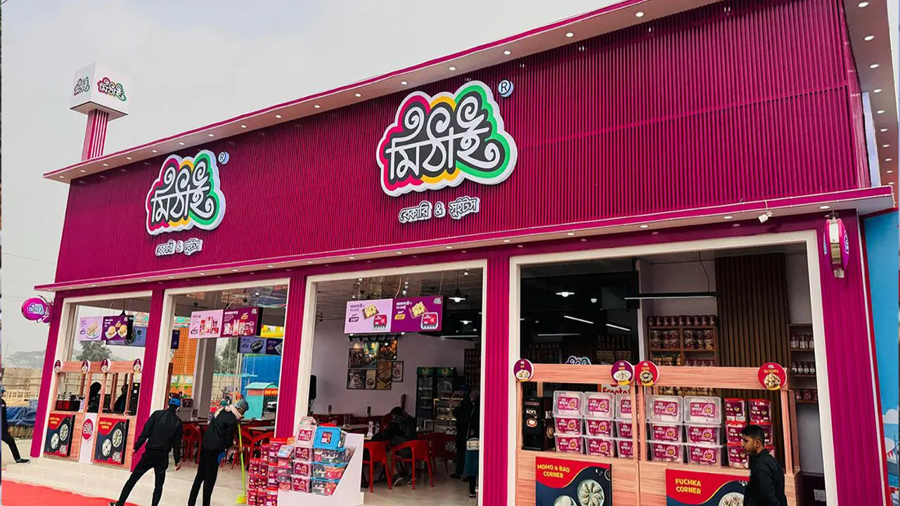 মিঠাইয়ের স্টল। ছবি : সংগৃহীত