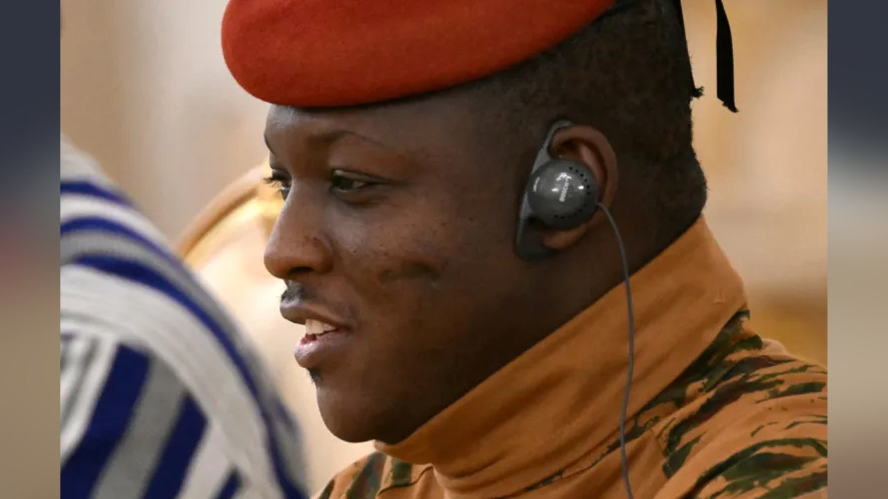 বুর্কিনা ফাসোর সব রাজনৈতিক দল বিলুপ্ত ঘোষণা