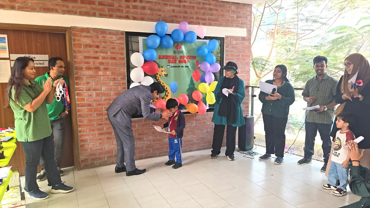 রাজধানীর নিউ হরাইজন ক্রিসেন্ট ইন্টারন্যাশনাল স্কুলের বার্ষিক ক্রীড়া প্রতিযোগিতা অনুষ্ঠিত। ছবি :  কালবেলা