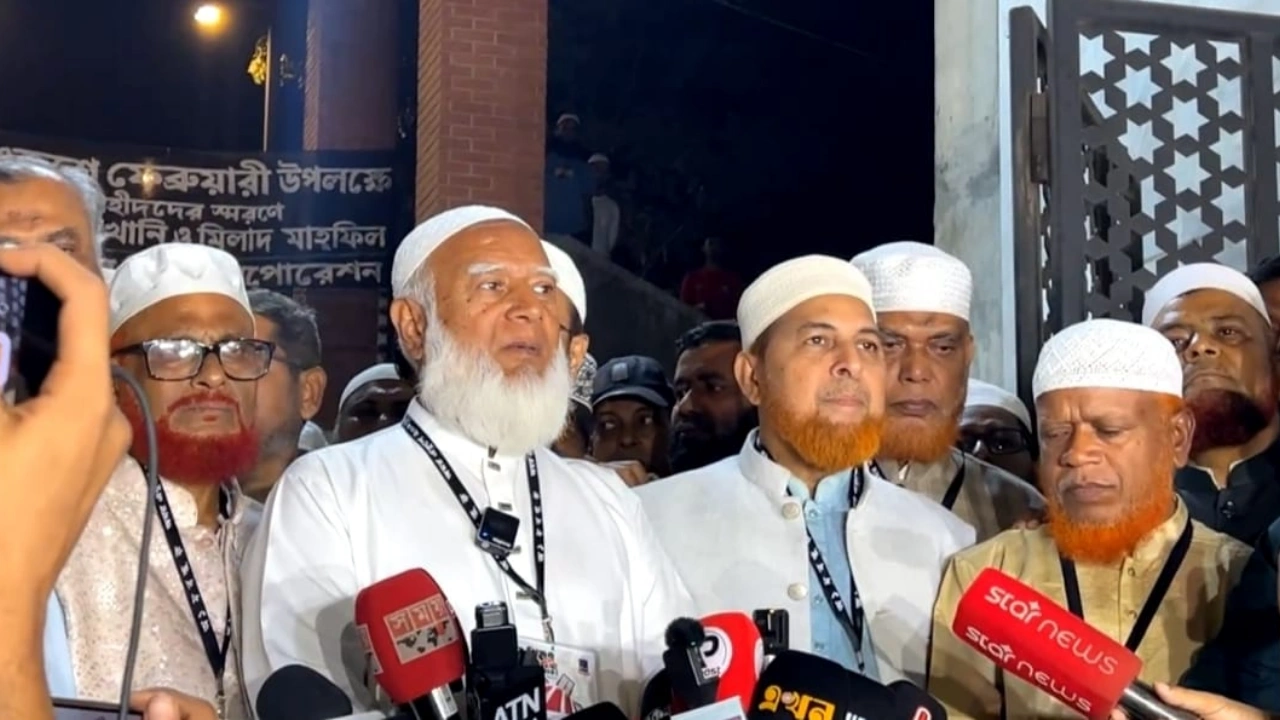প্রথমবারের মতো ভাষা শহীদদের প্রতি শ্রদ্ধা জানালেন জামায়াত আমির ডা. শফিকুর রহমান। ছবি : সংগৃহীত
