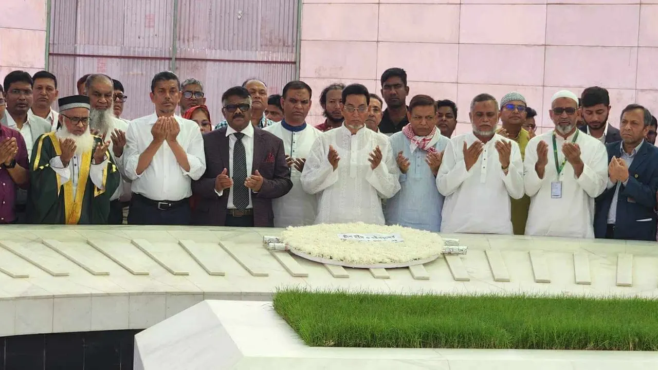 জিয়াউর রহমান ও খালেদা জিয়ার সমাধিতে চিফ হুইপসহ হুইপদের শ্রদ্ধা। ছবি : সংগৃহীত