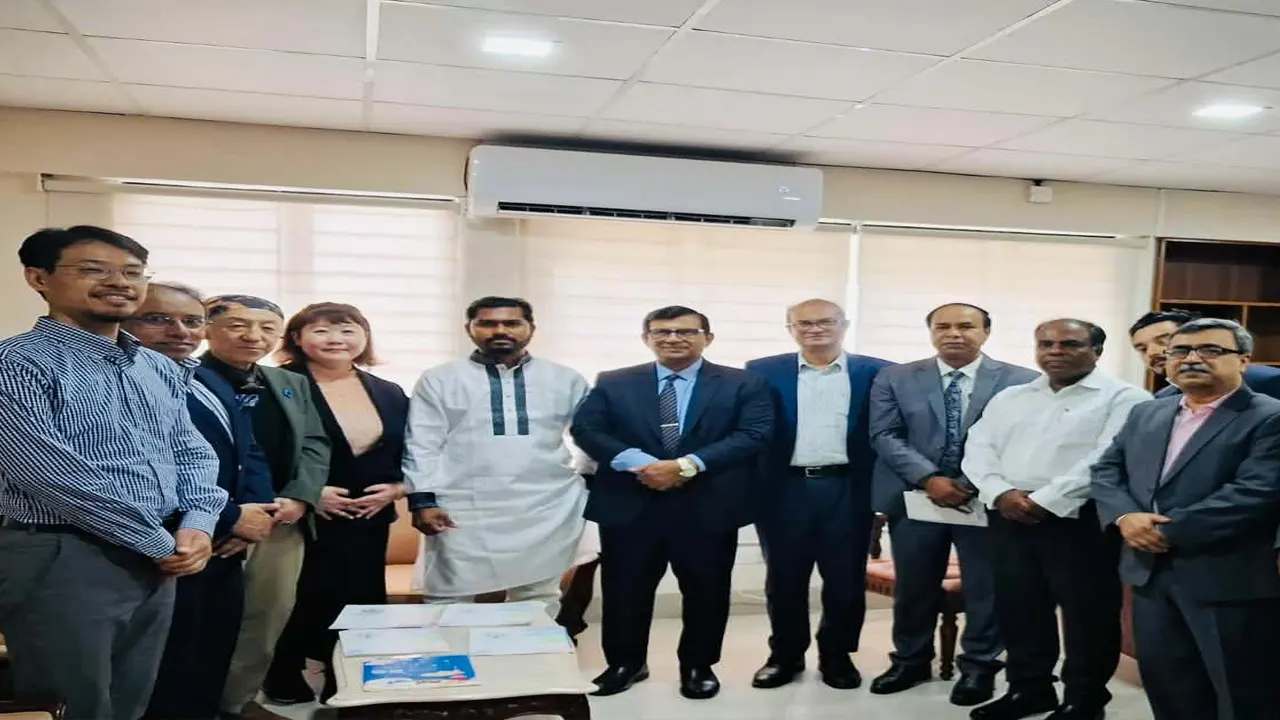 জাপানের প্রতিনিধি দল প্রতিমন্ত্রী মো. নুরুল হকের সঙ্গে সৌজন্য সাক্ষাৎ করেন । ছবি : কালবেলা