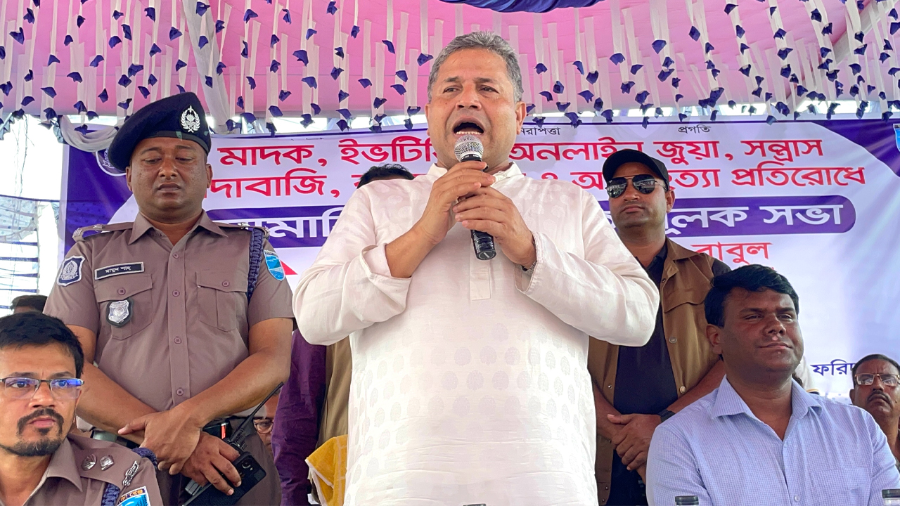 বক্তব রাখছেন ফরিদপুর-৪ আসনের সংসদ সদস্য শহিদুল ইসলাম খান বাবুল। ছবি: সংগৃহীত