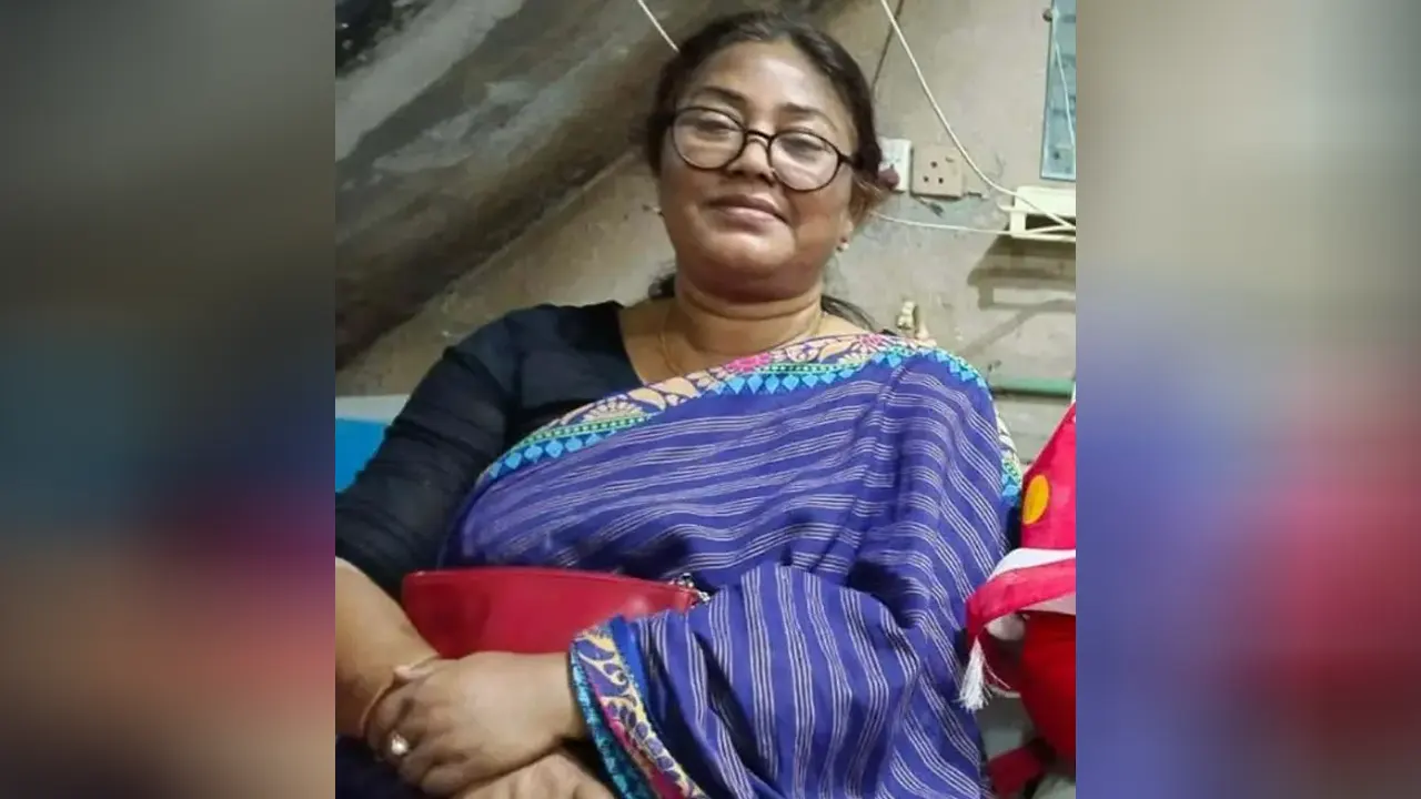 থানায় বৈঠক করতে গিয়ে আ.লীগ নেত্রী আটক