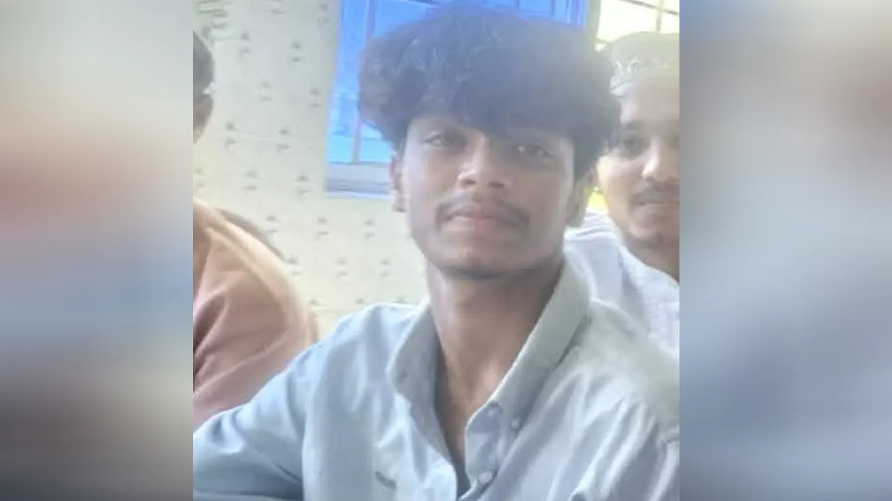 খেলা দেখে ফেরার পথে প্রাণ গেল যুবকের