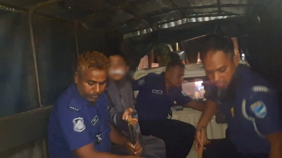মাদ্রাসাছাত্রীকে ধর্ষণচেষ্টার অভিযোগে প্রতিষ্ঠানটির প্রতিষ্ঠাতা ও পরিচালক মুফতি মোহাম্মদ তকীউর রহমান সিদ্দিককে আটক করেছে পুলিশ। ছবি : কালবেলা