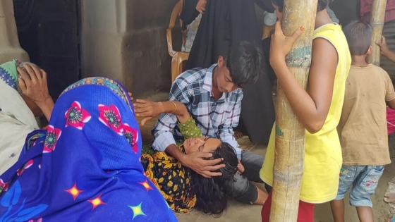সাপের কামড়ে মৃত্যু ঘিরে স্বজনদের আহাজারি। ছবি : কালবেলা