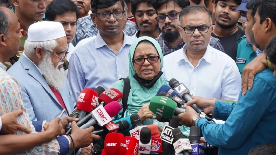 রংপুরে সাংবাদিকদের সঙ্গে আলাপকালে স্বাস্থ্য উপদেষ্টা। ছবি : কালবেলা
