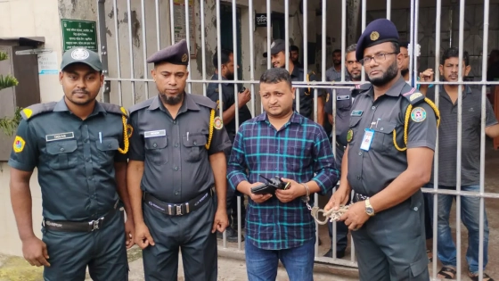 ভুয়া পরিচয়ে বরিশাল কেন্দ্রীয় কারাগারে আটক মেহেদী হাসান শাওন। ছবি : কালবেলা