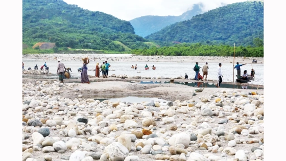 প্রাণ ফিরছে সাদাপাথরে
