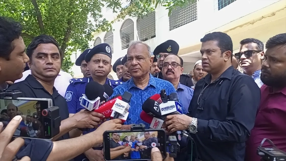 ব্রিফিংয়ে স্বরাষ্ট্র উপদেষ্টা জাহাঙ্গীর আলম চৌধুরী। ছবি : কালবেলা