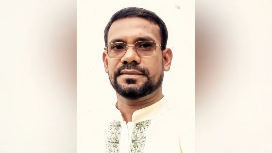 চাঁদা না দেওয়ায় গণঅধিকার নেতার হাতে ইউপি চেয়ারম্যান লাঞ্ছিত |
