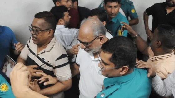 ডিবি কার্যালয়ে লতিফ সিদ্দিকী |
