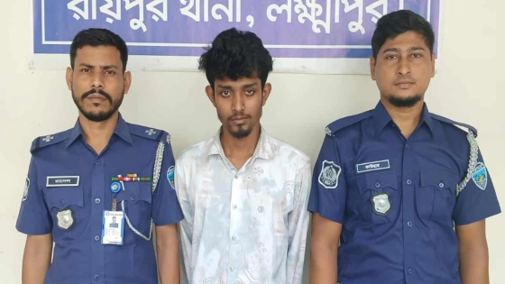 পুলিশের বিশেষ অভিযানে গ্রেপ্তার জয় কুড়ি। ছবি : কালবেলা