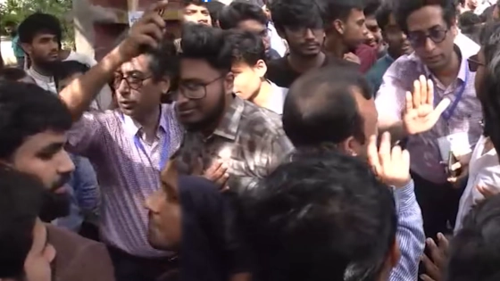 শারীরিক শিক্ষা কেন্দ্রে দুপক্ষের উত্তেজনা
