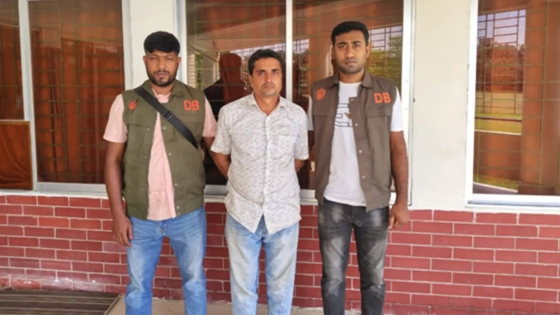 পুলিশে চাকরির প্রলোভন দেখিয়ে প্রতারণার দায়ে একজন গ্রেপ্তার। ছবি : কালবেলা